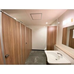 ホテルのトイレをリニューアル