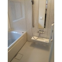 ユニットバスからお手入れ簡単な長府のユニットバスへ取替