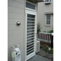 勝手口交換しました