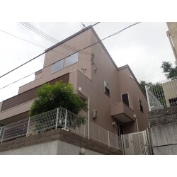 低汚染性、遮熱性に優れた塗料での塗装