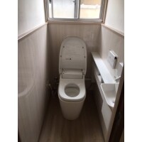 トイレリフォーム(タイルからパネルへ変更)