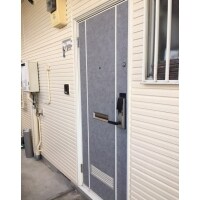 ハイツドアのリフレッシュ(3Mダイノックシート張り)