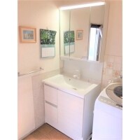 お手入れしやすい洗面化粧台