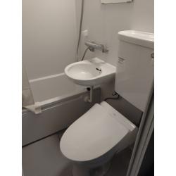 3点式ユニットバスを交換
トイレの便座を温水洗浄便座へグレードUP