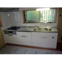 狭かった調理スペースを広くし、使いやすくなったキッチン