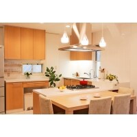 オーダーメイドのL型キッチン