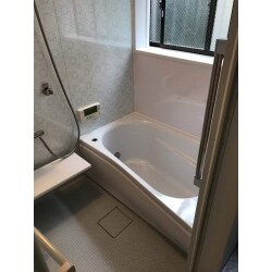 在来浴槽からシステムバスへリフォーム。寒い時期でも暖かい浴室空間に生まれ変わりました！