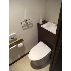 最新式トイレを設置致しました。
