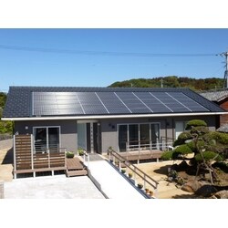 建て替え～太陽の恵みを受ける、オールバリアフリー住宅～