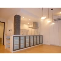 ~明るい光を取り込んで、広々としたLDK~