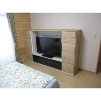 ~新築住宅に自然にとけ込む一体感ある壁面収納~