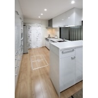 細長く暗いLDKが!さすがプロフェショナル!