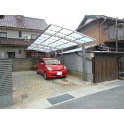 縦長の敷地を利用したカーポート設置