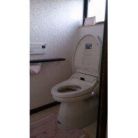 明るい快適なトイレ空間