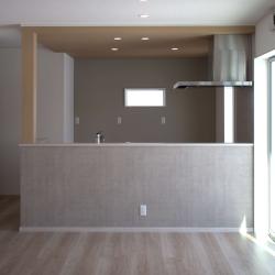 住まい全体を一から見直し、
快適さと今の暮らしに合うデザインを取り入れた、
大規模改修リノベーション。