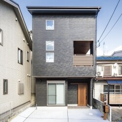 【新築】土地購入から設計、施工まで全て任せてスムーズな家造り