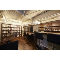 築30年の鉄骨4階建て。構造のみ残し、すべてリノベーション!!