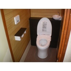 トイレ改修工事を行いました。