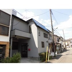 木造２階建賃貸住宅の外装リフレッシュです。  