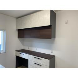 TOTO ザ・クラッソの周辺ユニットを設置させていただきました。
建売住宅を購入されたお客様の施工事例となります。