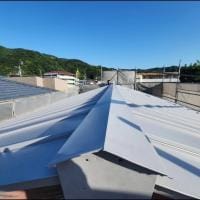 【屋根】ガルバリウム鋼板の立平葺きにリフォーム