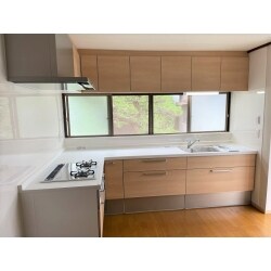 収納が多く、出し入れのしやすいスライド扉のキッチンにされたので　とても使い勝手がよくなりました。