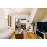 趣味と暮らす家、築100年の実家を明るい空間に。