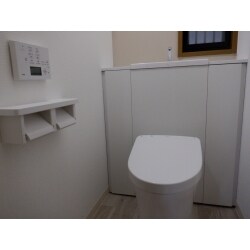 壁付けトイレ交換工事