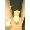 ○アフター　　　　　　　　　　　　　　　　　　　　　　　　　　　　　　　　　　　　　　　　　　　　　　　　　　　　　トイレはウォシュレット付洋式便器へ改築しました。白と黒でお洒落な空間になっております。
