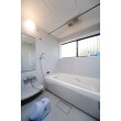 ○アフター　　　　　　　　　　　　　　　　　　　　　　　　　　　　　　　　　　　　　　　　　　　　　　　　　　　　　浴室につきましては、ユニットバスは用いず、作りつけのバスルームにて上質感のある空間となっております。