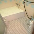 施工後
浴槽（ＩＮＡＸ　ポリエック）交換、床ﾀｲﾙ直張りし、壁ﾀｲﾙ補修。