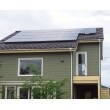 外壁と屋根の塗装を替え、太陽光発電設備を設置しました。