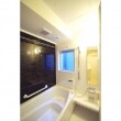 ２Fの浴室の壁のアクセントパネルは、1階・2階でそれぞれお好みの色を選ばれました。
<TOTO>サザナ　１６１６　　1F･2F共
