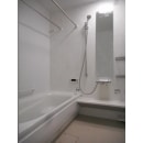 浴室もユニットバスにすることで水漏れのリスクがなくなり、構造体の腐食の心配がなくなります。