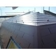 屋根は、下地作りと雨漏り対策に力をいれたご提案になります。素地調整を含む８工程の通気口法で１工程１工程ていねいに仕上げることで断熱性塗料の機能性を最大限に発揮できる高品質施工をお届けしました。