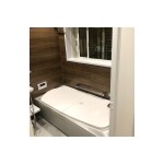 木目調の浴室パネルで温かい印象の浴室にリフォーム