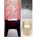左の写真は1階のトイレです。鮮やかなアクセントクロスが目を惹きます。右の写真は2階のトイレです。