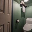 2F居住スペースにトイレを新設しました。他の部屋と同様、アンティークな雰囲気に仕上げました。