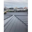 屋根の完成写真です。
メーカー・品名：アイジー工業のスーパーガルテクトを使用しております！
