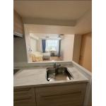 吊戸棚をなくし開放感のある明るいキッチンへ