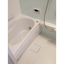 TOTOリモデルバスルーム使用。手すり三カ所、浴室乾燥機設置。
