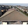 【Before】長年の間、雨と風に耐えた屋根。立派です。これから高圧洗浄します。