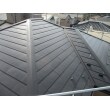 芯材に硬質ウレタンフォームを使用したフッ素塗装高耐食GLめっき鋼板の金属製屋根材での重ね葺き