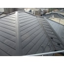 芯材に硬質ウレタンフォームを使用したフッ素塗装高耐食GLめっき鋼板の金属製屋根材での重ね葺き