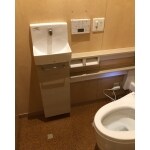 トイレ手洗いを別で取付。工期は1日です。