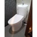 TOTO ピュアレストEXトイレは、超節水の4.8L洗浄と凹凸のないデザインのタンク式便器です。お掃除しやすい・トルネード洗浄・フチなし形状が特長です
