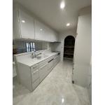 パントリーを設置し収納豊富なキッチンになりました