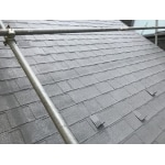 経年変化で劣化した屋根材（アスファルトシングル）の塗装施工