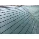 屋根は建物の中で傷みやすい箇所です。遮熱効果のある塗料での塗装ですので耐久性もばっちりです。