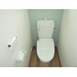 1.2階ともLIXILアメージュZを採用し、清潔感のあるトイレ。